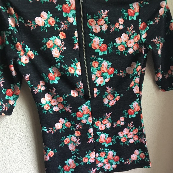 Tops bought two years ago @ Pacsun! - Picture 3 of 4